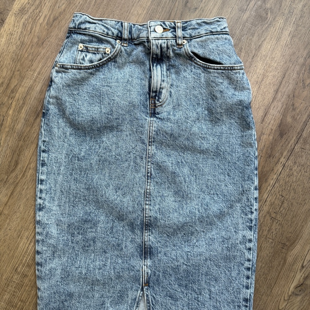 Asos Design High-Waist Acid Wash Denim Midi Skirt - Size US 4 - Picture 5 of 11